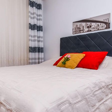 Apartments Tonka Donji Okrug  Екстериор снимка