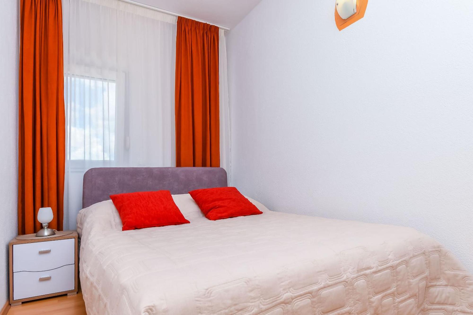 Apartments Tonka Donji Okrug  Екстериор снимка