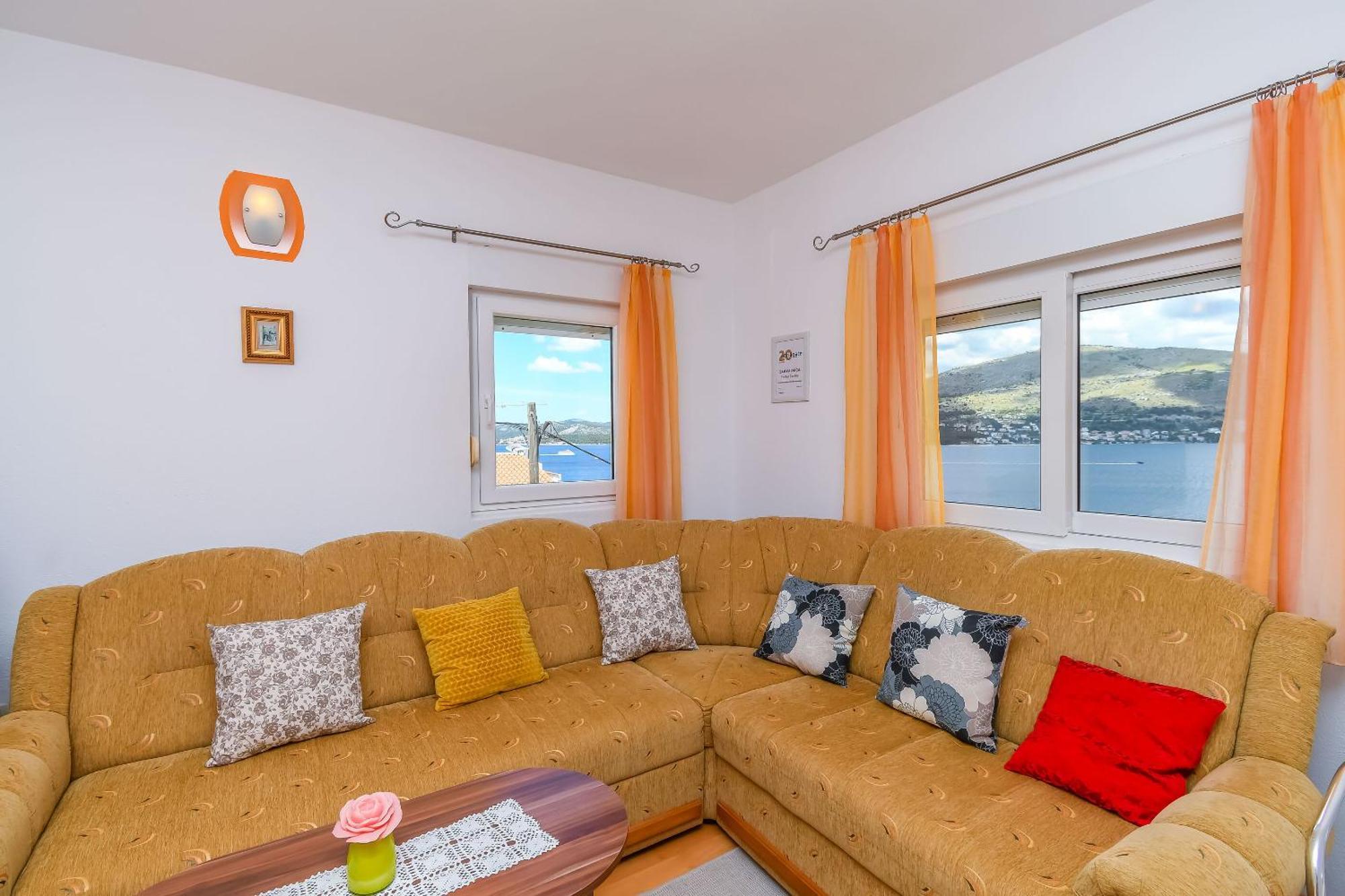 Apartments Tonka Donji Okrug  Екстериор снимка