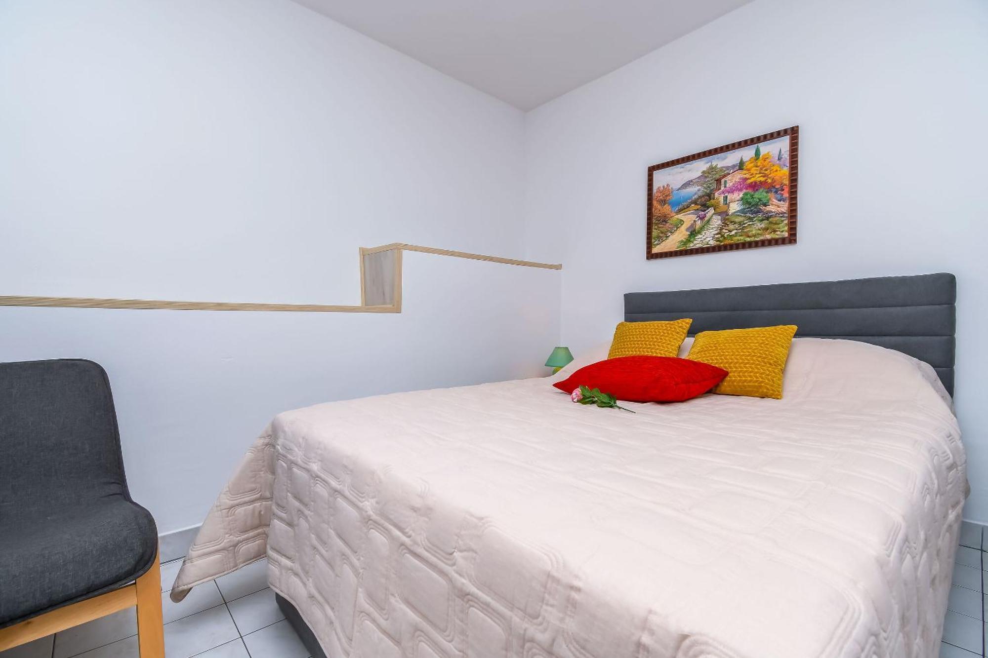 Apartments Tonka Donji Okrug  Екстериор снимка