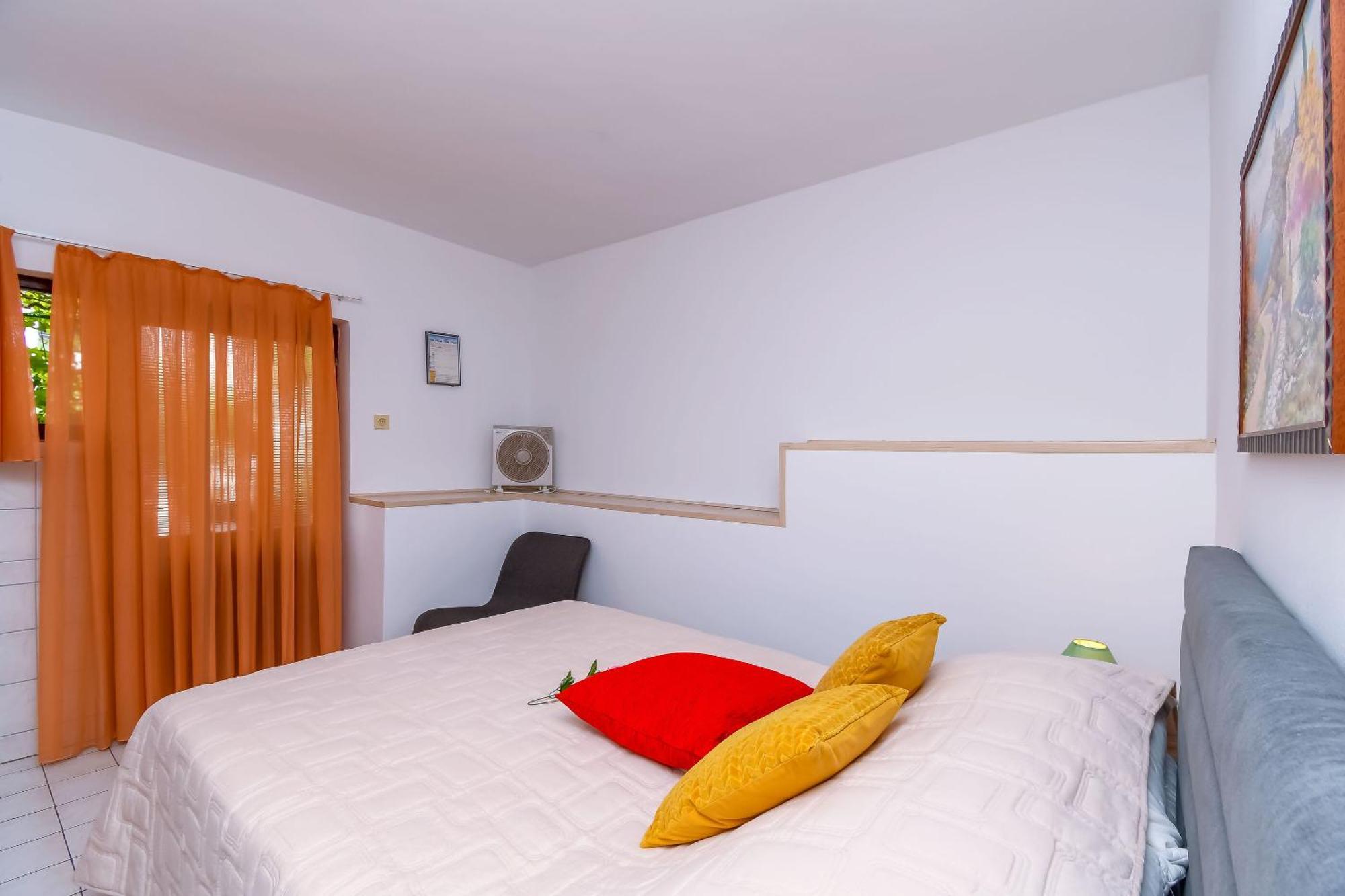 Apartments Tonka Donji Okrug  Екстериор снимка