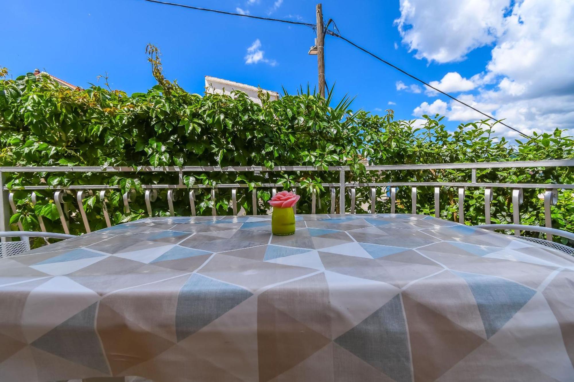 Apartments Tonka Donji Okrug  Екстериор снимка